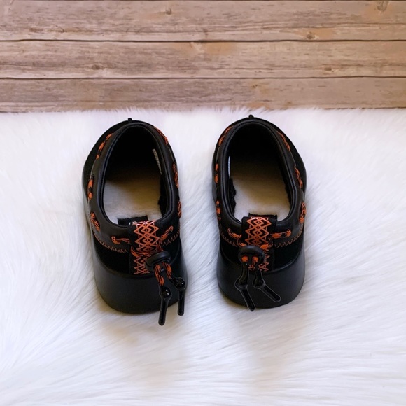 UGG Classic Boom Slip On Black Sneakers - Picture 6 of 8